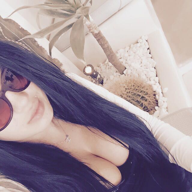 Η Μις Αττική Ιωάννα Κιοσέ σε νέες καυτές selfies