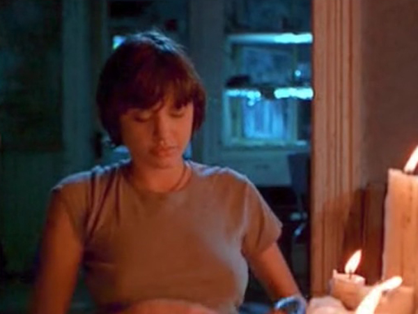Topless φωτογραφίες της Angelina Jolie στο Foxfire