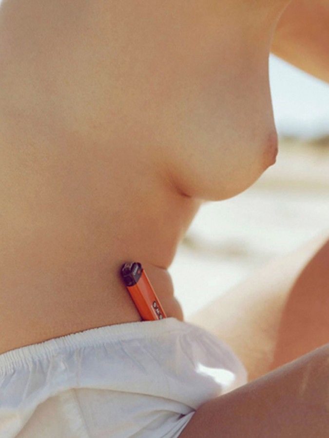 Topless φοτογράφηση με την Jana Kruger και την Lola McDonnell