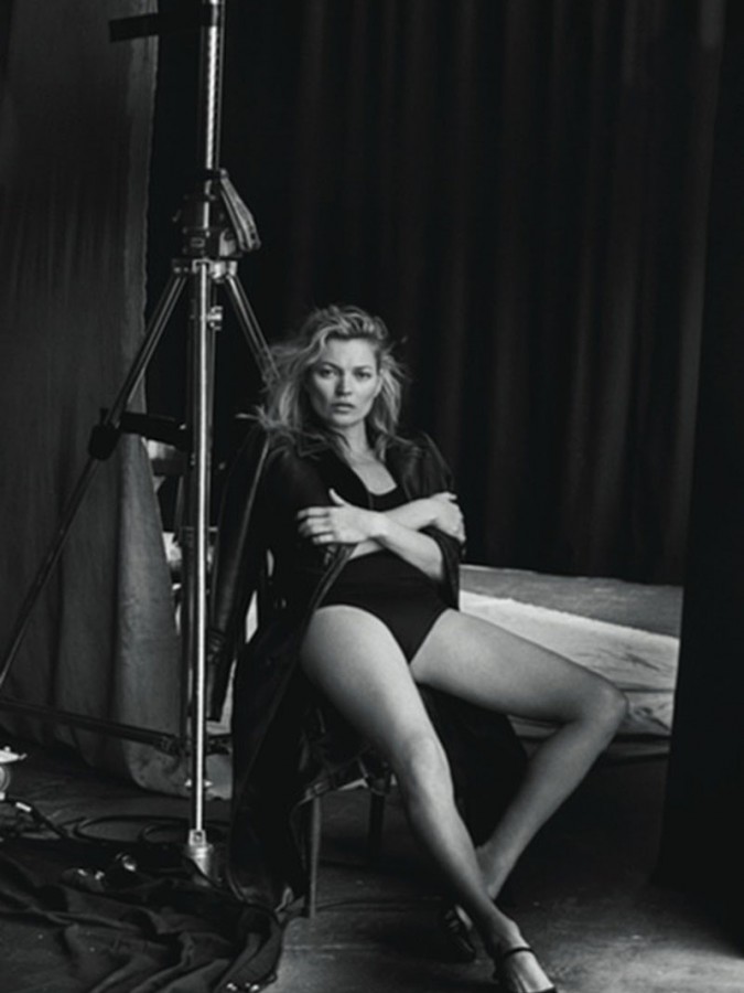 Topless φωτογραφίες της Kate Moss στο Vogue