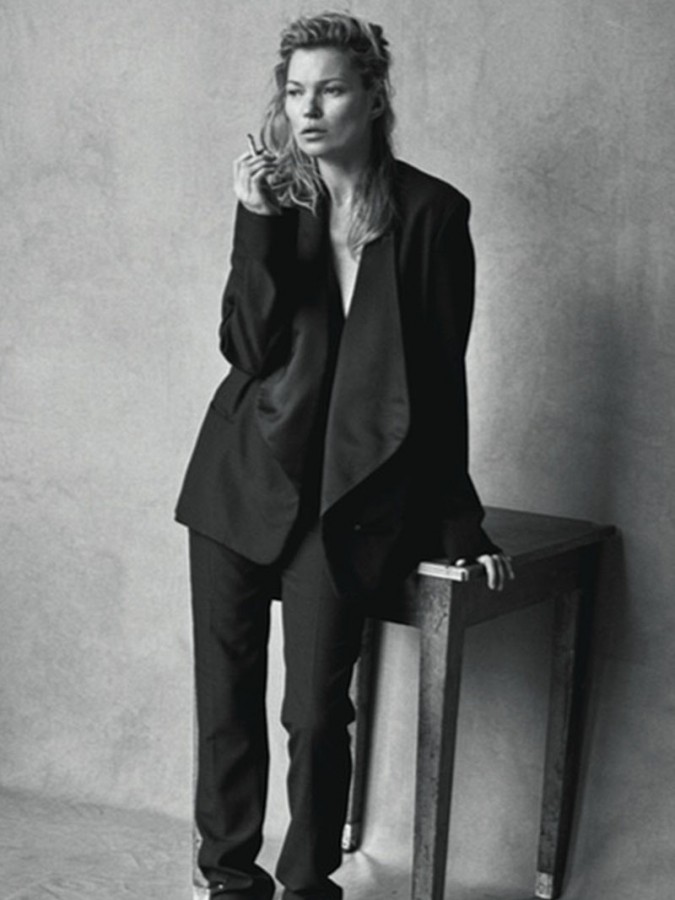 Topless φωτογραφίες της Kate Moss στο Vogue