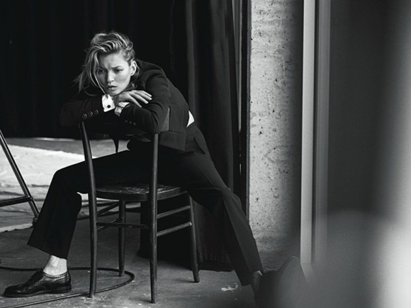 Topless φωτογραφίες της Kate Moss στο Vogue