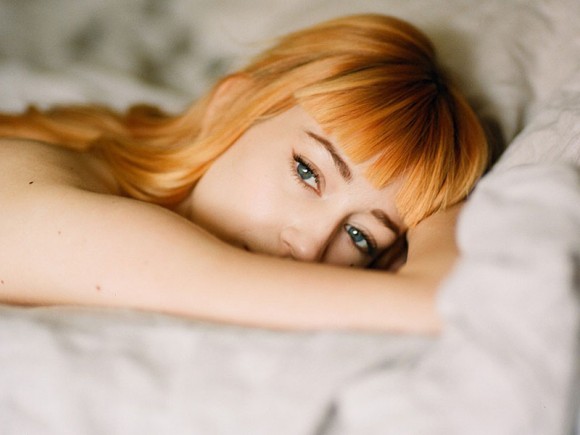 Topless φωτογραφίες του μοντέλου Laura Queen