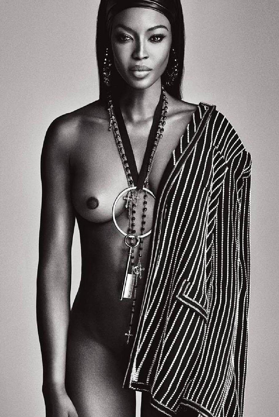 Το μοντέλο Naomi Campbell σε topless φωτογραφίες