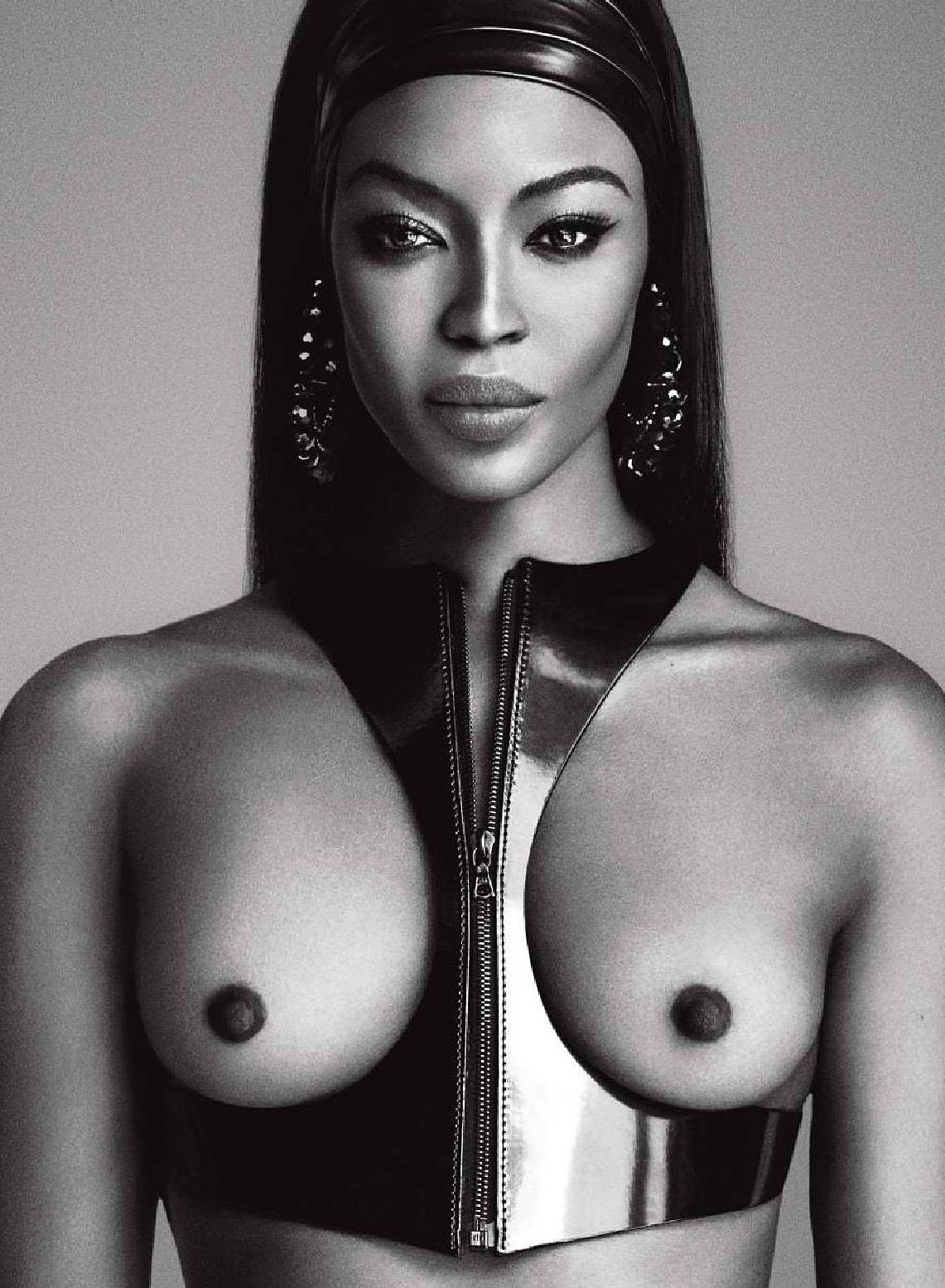 Το μοντέλο Naomi Campbell σε topless φωτογραφίες