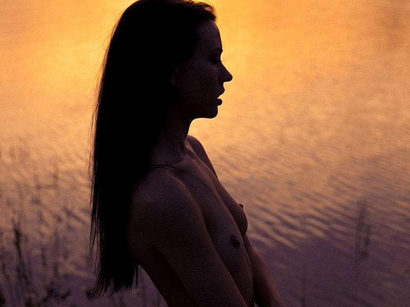 Kera Lester topless φωτογραφίες