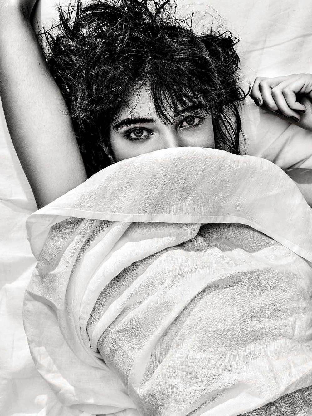 Η Αμερικανίδα μοντέλο Grace Hartzel σε topless φωτογραφίες