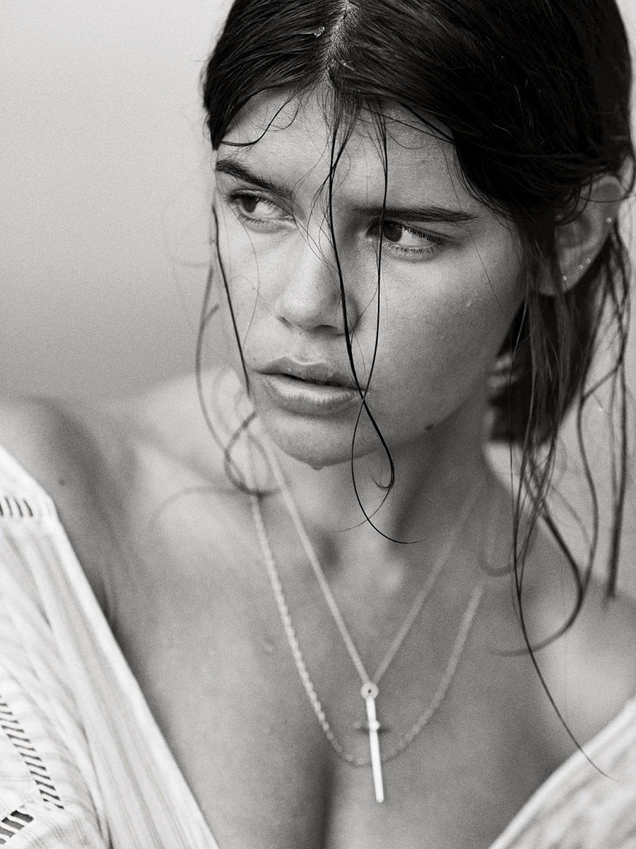 Joanna και Sarah Halpin topless