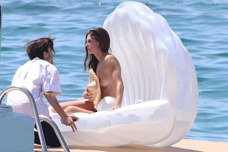 Η Bianca Balti γυμνόστηθη