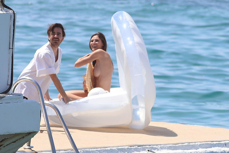 Η Bianca Balti γυμνόστηθη