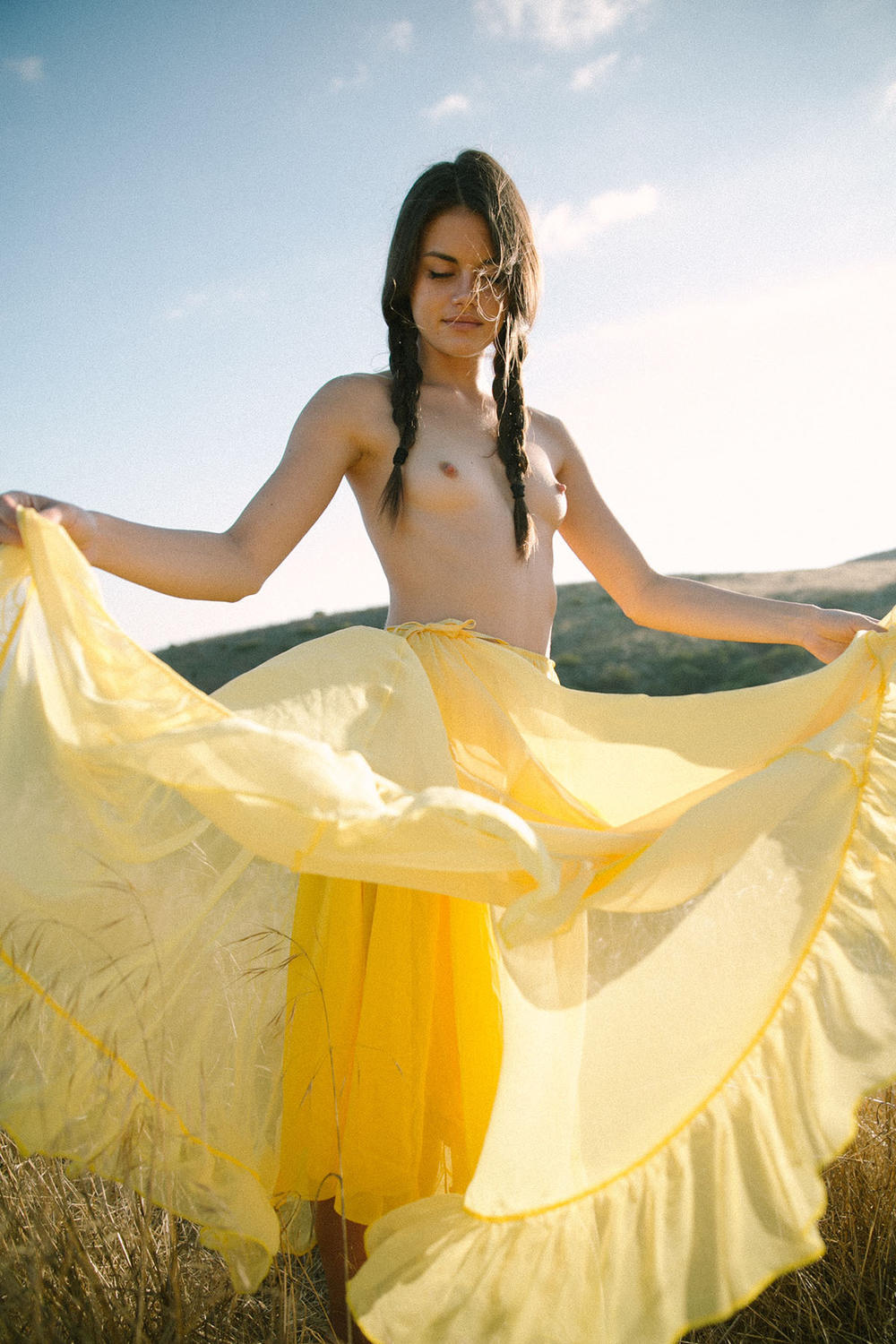 Topless φωτογράφηση της Rachael Lange