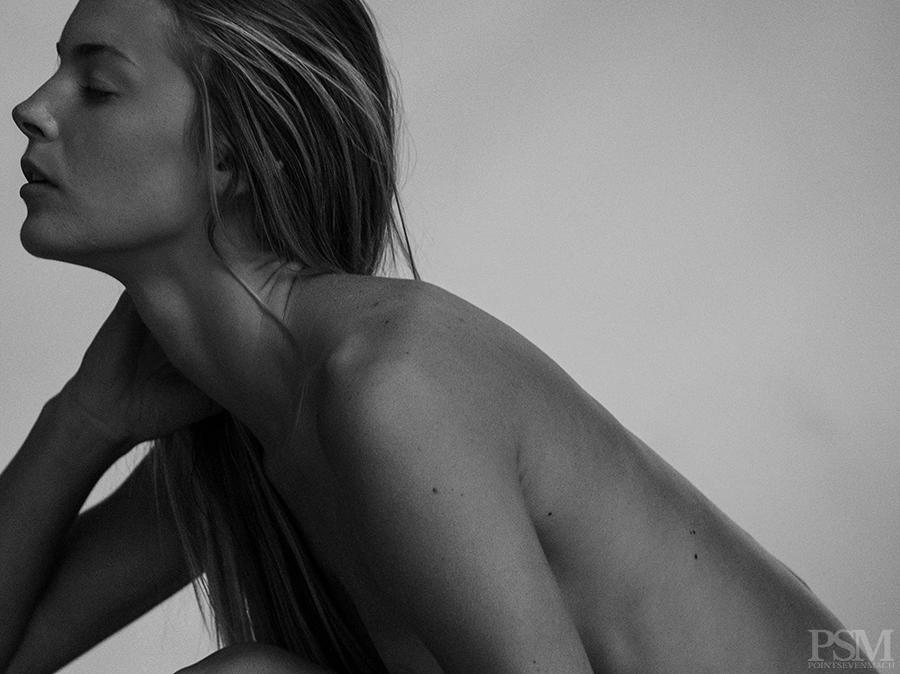 Topless φωτογράφηση της Brittney Weed