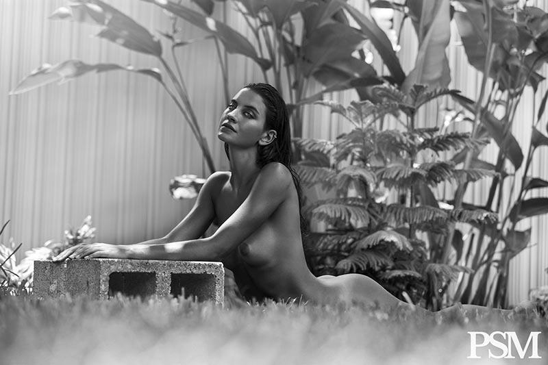 Γυμνή φωτογράφηση της Carleen Laronn