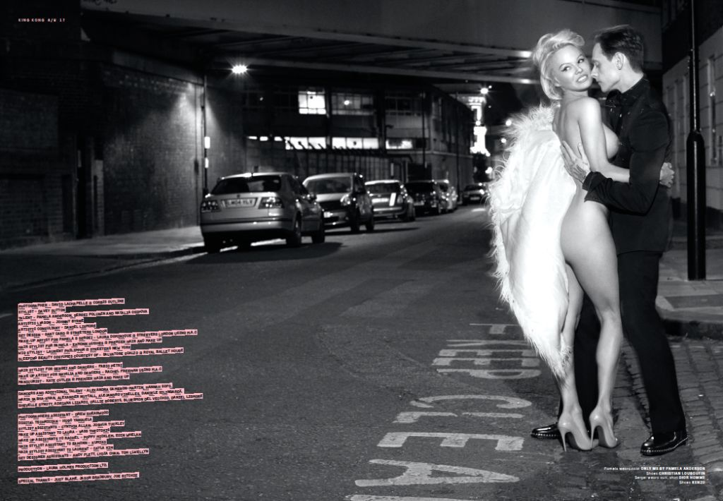 Η Pamela Anderson σε γυμνές φωτογραφίες