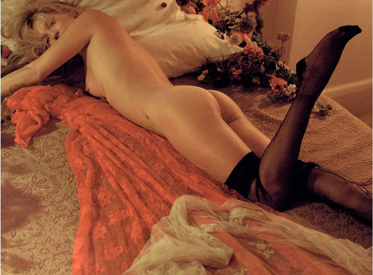 Η Kate Moss σε καυτή γυμνή φωτογράφηση