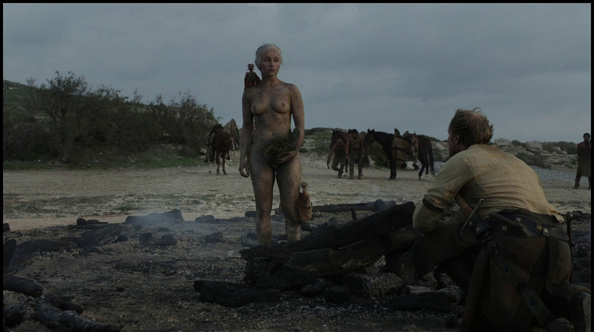 Γυμνές φωτογραφίες της μουνάρας Khaleesi από το Game Of Thrones