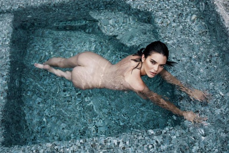 Η καυτή Kendeall Jenner σε γυμνές φωτογραφίες