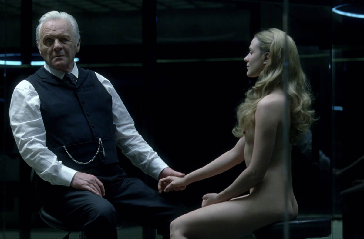 Η ηθοποιός Evan Rachel Wood σε γυμνές σκηνές στο Westworld