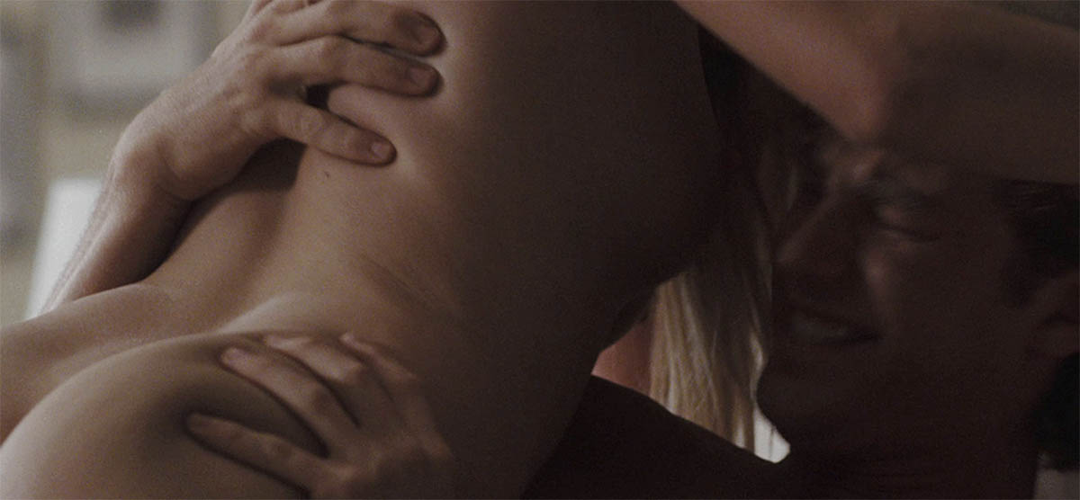 Η ηθοποιός Amber Heard γυμνή στην ταινία 