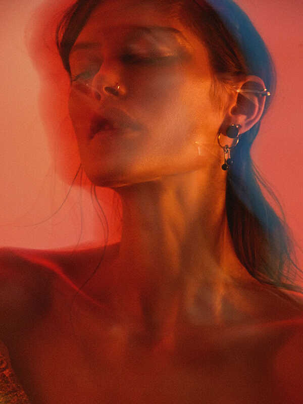 Topless φωτογραφίες του μοντέλου Catherine McNeil