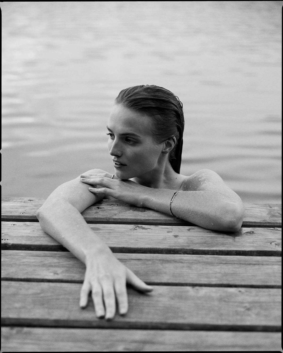 Topless καλλιτεχνική φωτογράφηση της Agne Konciute