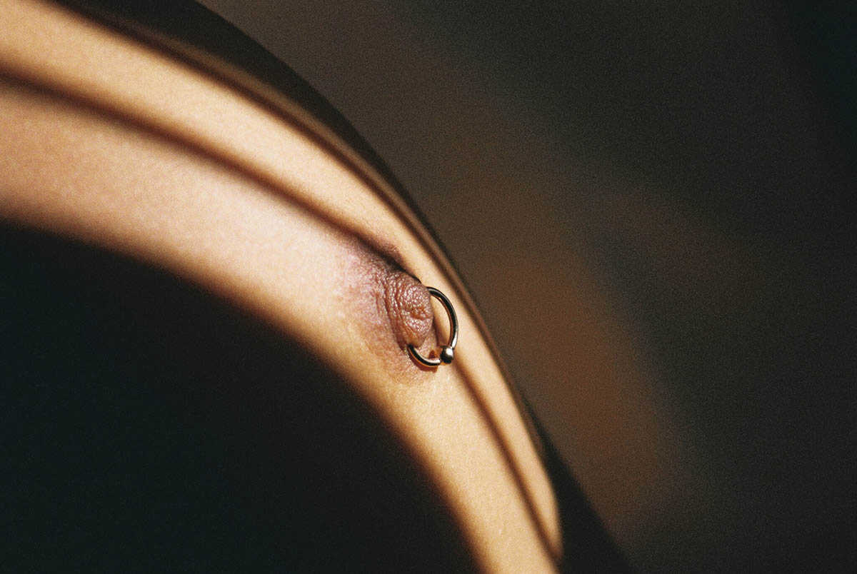 Η κουκλάρα μοντέλο Vanessa Moe σε topless σέξι φωτογραφίες