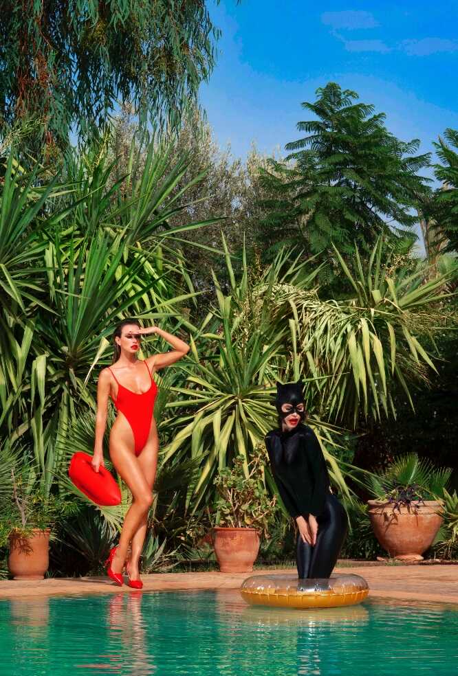 Γυμνές σούπερ ήρωες η Fanny Beladona και DDDomini