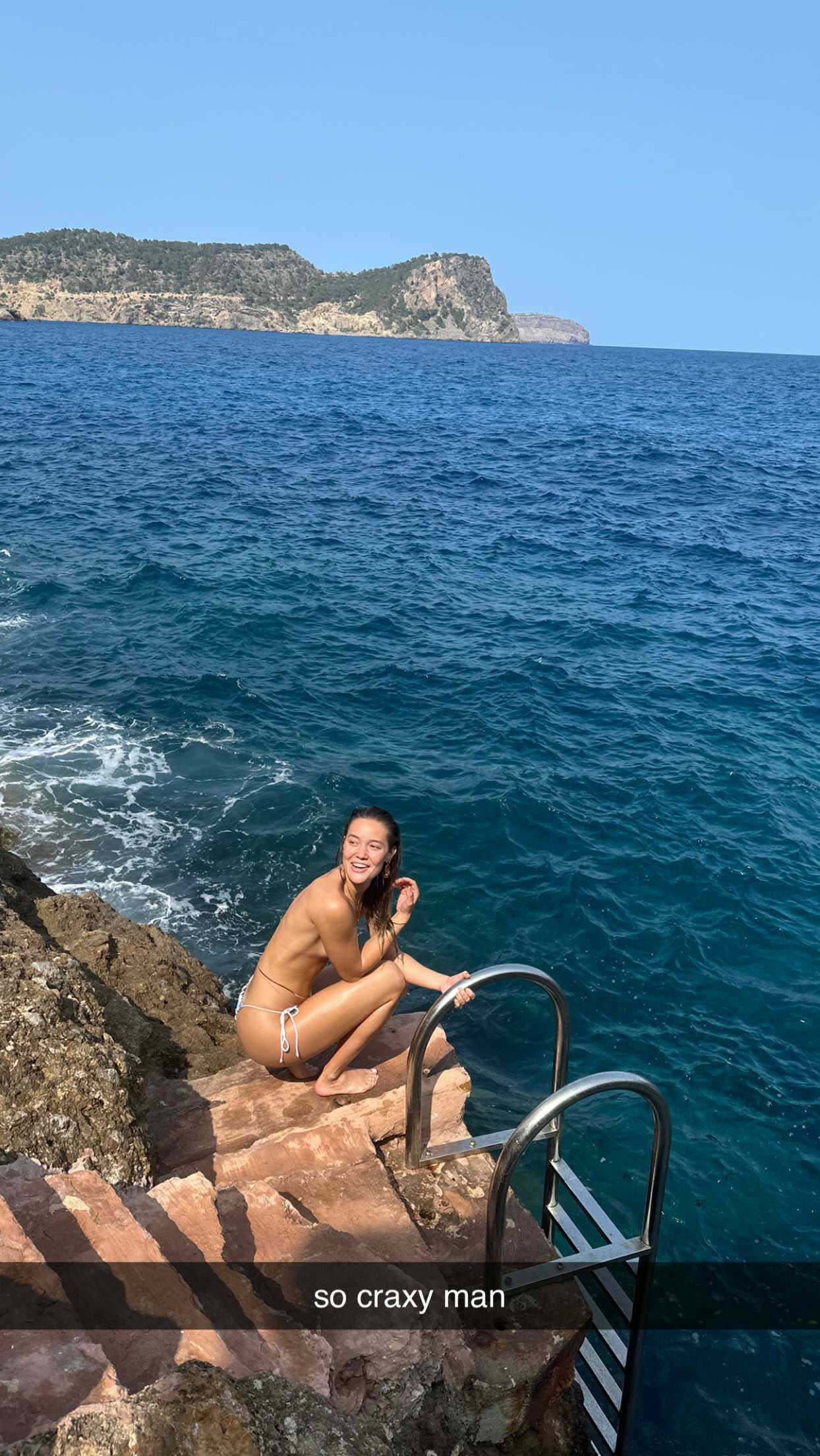 Η Olivia Ponton σε topless και σέξι γυμνές φωτογραφίες